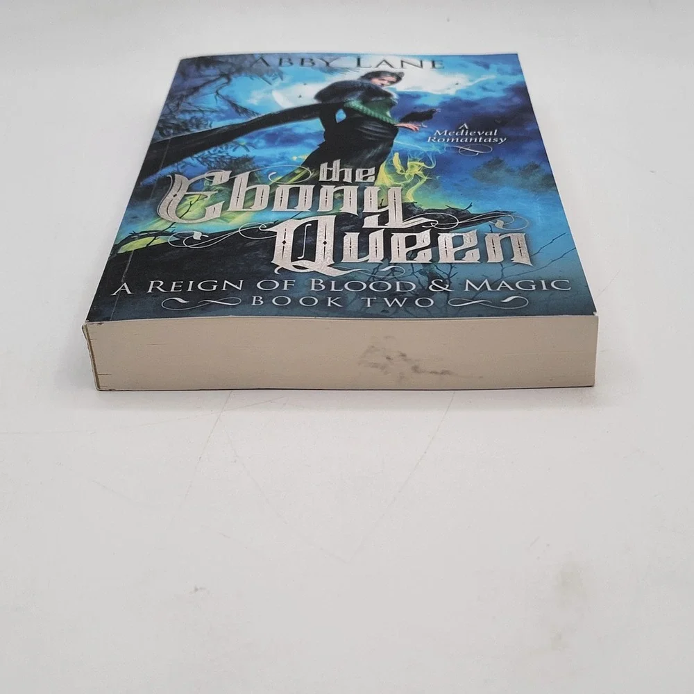 Singed Abby Lane The Ebony Queen‎ Paperback Book Two Reign of Blood & Magic